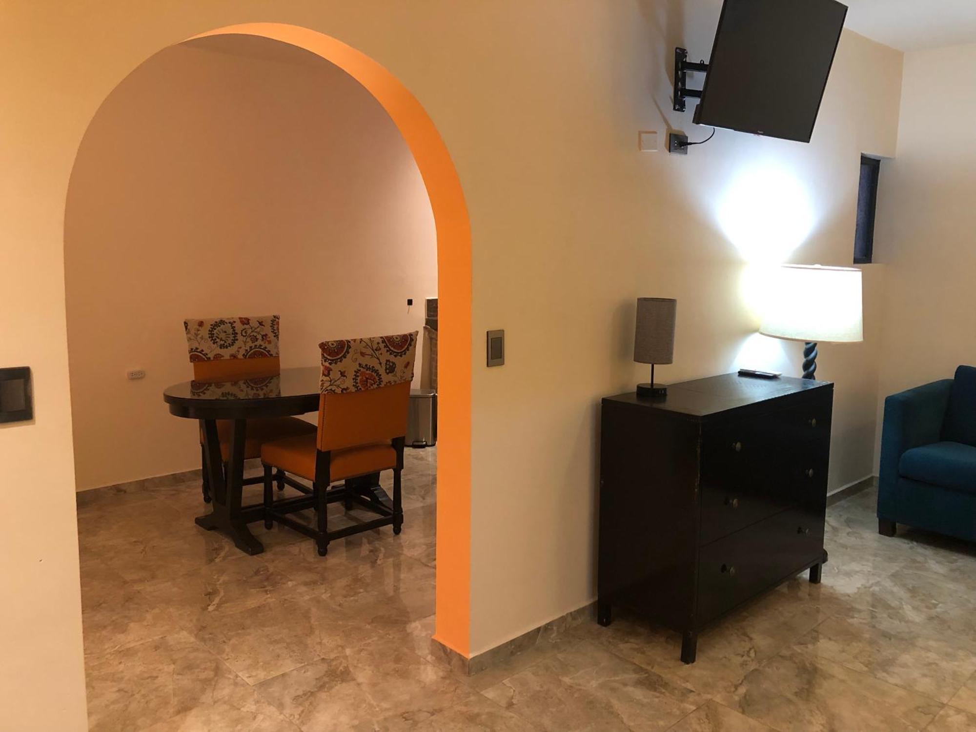 Tres Iguanas Apart Hotel - New, Cozy & Spacious Flats, Short Walk To Beach Лорето Екстериор снимка